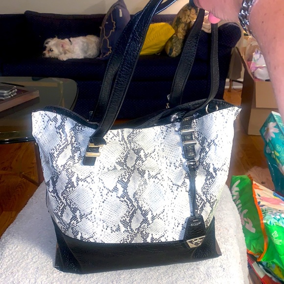 jessica simpson tote